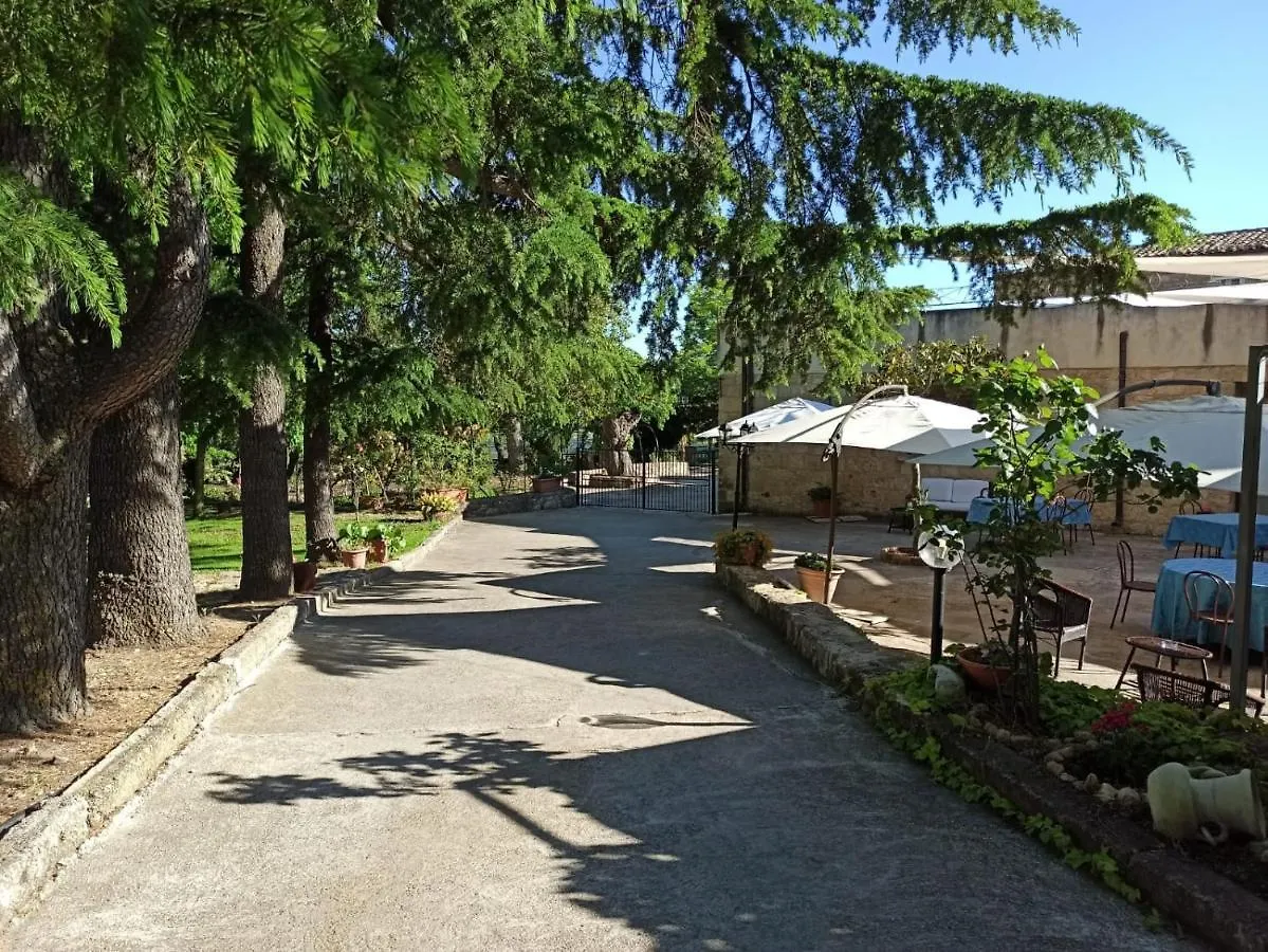 Villa Padura Castellana Sicula 0*,  Włochy